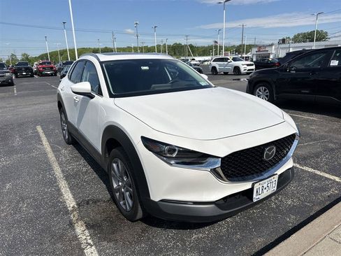 Used 2021 MAZDA CX-30 AWD 2.5 S w/ Premium Package image 3