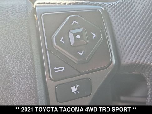 Used 2021 Toyota Tacoma TRD Sport AWD/4WD image 7