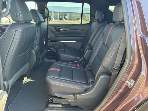 New 2026 Chevrolet Traverse RS image 32