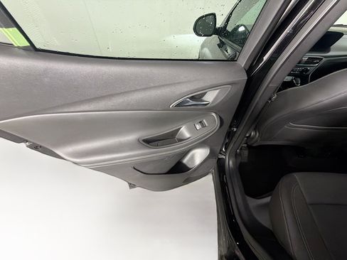 Used 2025 Buick Encore GX Preferred FWD image 25