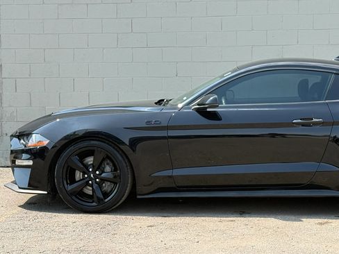 Used 2022 Ford Mustang GT Premium w/ Equipment Group 401A RWD image 4