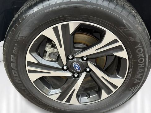 Used 2024 Subaru Crosstrek 2.0i Premium AWD/4WD image 11