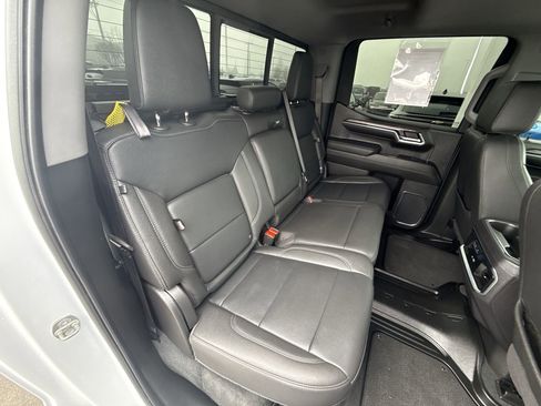 Used 2024 Chevrolet Silverado 1500 LTZ w/ LTZ Premium Package image 27