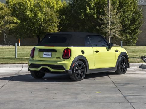 Used 2024 MINI Cooper S image 6