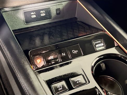 Used 2025 Nissan Murano Platinum w/ Cargo Package image 25