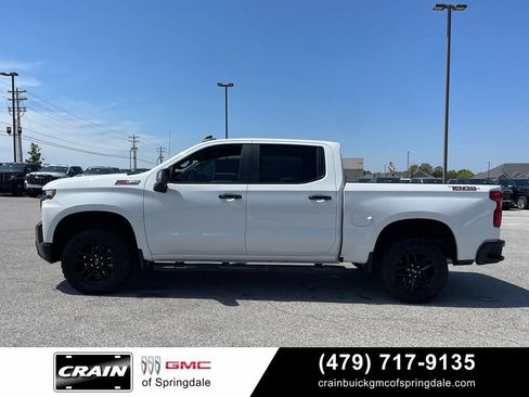 Used 2021 Chevrolet Silverado 1500 LT Trail Boss w/ Convenience Package II AWD/4WD image 4
