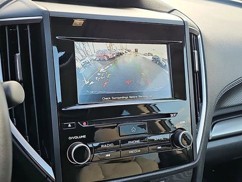 Used 2022 Subaru Forester Premium image 19