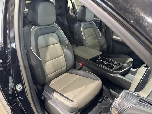 New 2026 Chevrolet Equinox LT w/ Convenience Package II image 38