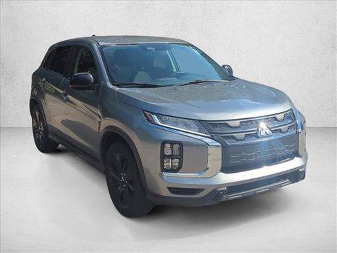 Used 2025 Mitsubishi Outlander Sport AWD image 3