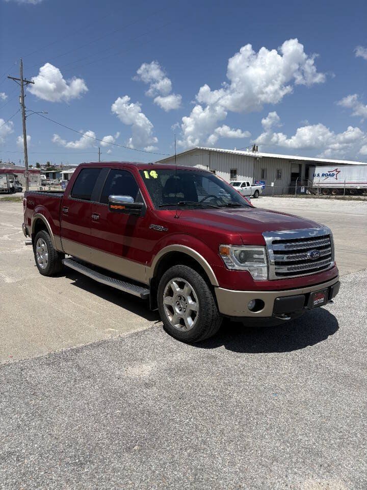 Used 2014 Ford F150 Lariat w/ Equipment Group 502A Luxury AWD/4WD image 2