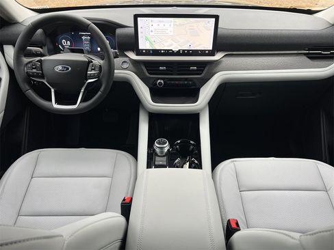 New 2026 Ford Explorer Platinum w/ LUX Leather Package image 2