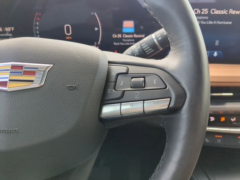 Certified 2025 Cadillac XT4 Premium Luxury w/ Technology Package image 33