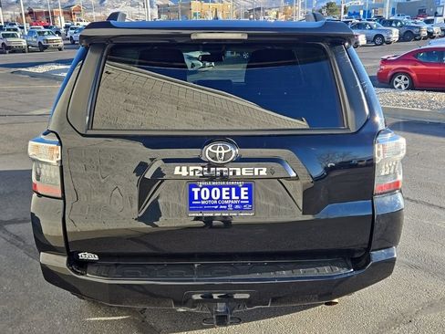 Used 2024 Toyota 4Runner SR5 image 5