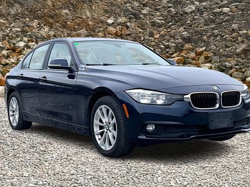 Used 2016 BMW 320i xDrive Sedan image 9