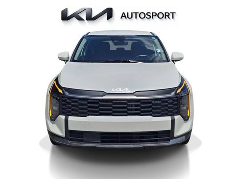 Used 2026 Kia Sportage LX FWD image 2