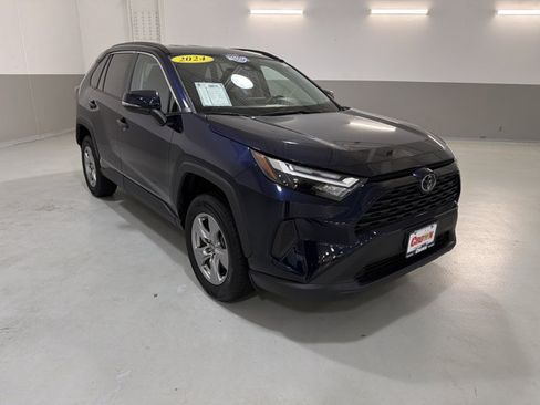 Used 2024 Toyota RAV4 XLE AWD/4WD image 4
