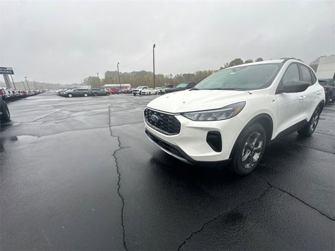 New 2026 Ford Escape ST-Line w/ Tech Pack #1 image 10