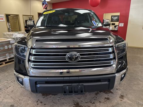 Used 2019 Toyota Tundra Limited w/ Limited Premium Package AWD/4WD image 2