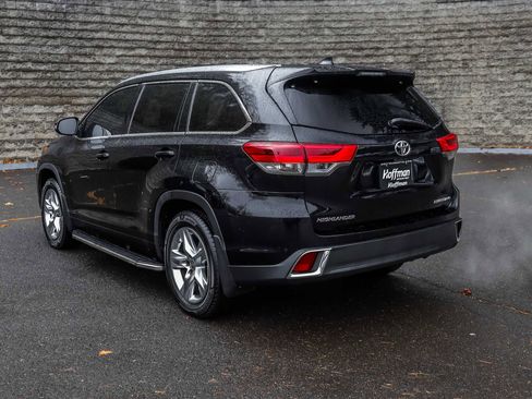 Used 2019 Toyota Highlander Limited image 9