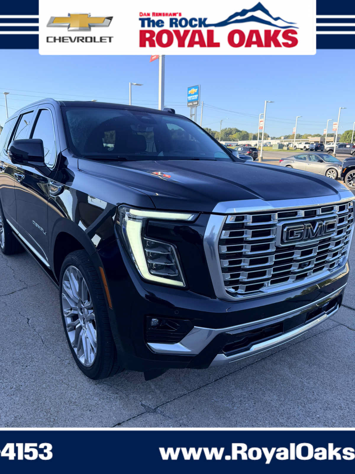 Used 2026 GMC Yukon Denali w/ Denali Reserve Package AWD/4WD image 7