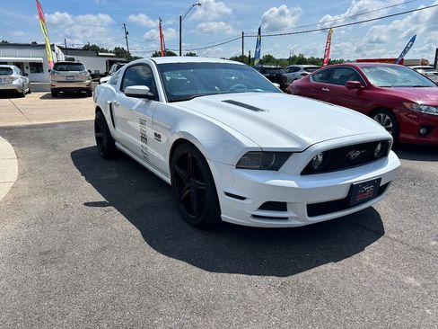 Used 2014 Ford Mustang GT Premium w/ Accessory Package 5 RWD image 3