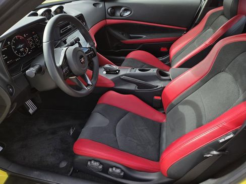 Used 2024 Nissan Z Performance w/ Floor Mat Package image 14