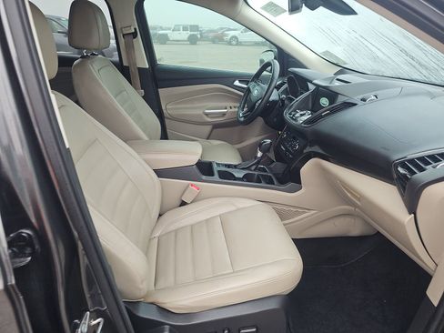 Used 2017 Ford Escape Titanium image 13