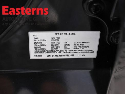 Used 2021 Tesla Model Y Long Range AWD/4WD image 30