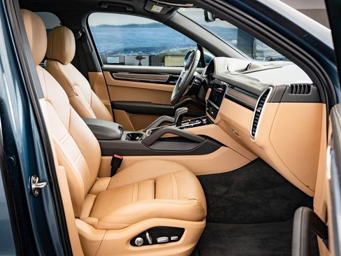 Used 2019 Porsche Cayenne image 26