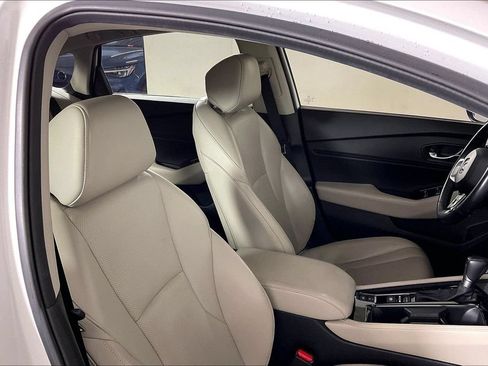 Used 2024 Honda Accord Touring image 6