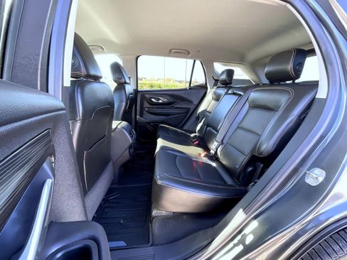 Used 2020 GMC Terrain SLT w/ Preferred Package image 19