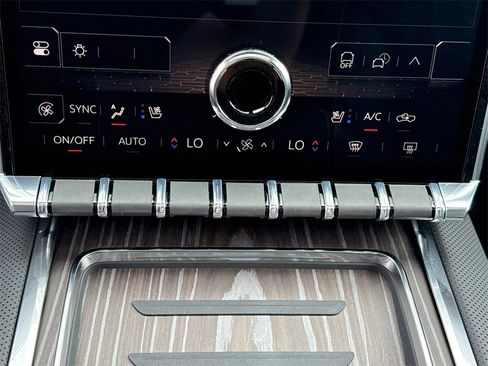 New 2025 GMC Sierra EV Denali image 26