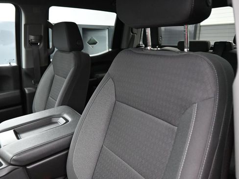 Used 2024 Chevrolet Silverado 1500 Custom Trail Boss w/ Turbomax Blackout Package AWD/4WD image 12