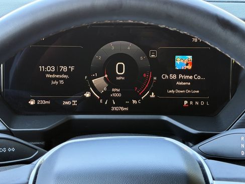 Used 2025 GMC Acadia AT4 w/ Luxury Package AWD/4WD image 38