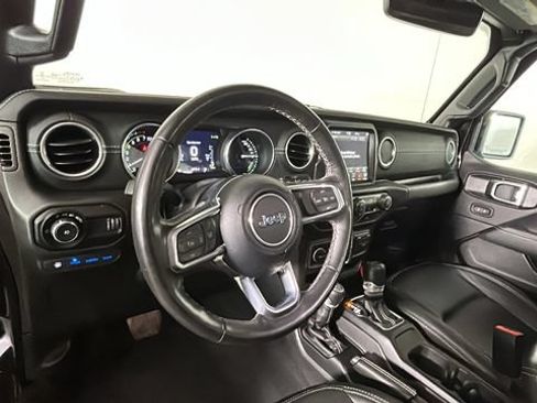 Used 2023 Jeep Wrangler Unlimited Sahara w/ Cold Weather Group AWD/4WD image 12