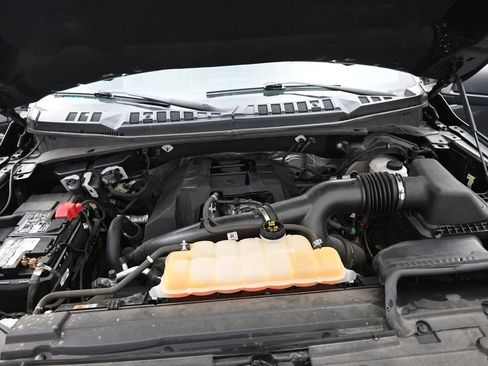 Used 2018 Ford F150 XLT w/ Equipment Group 302A Luxury AWD/4WD image 26