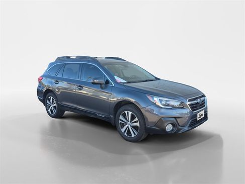 Used 2019 Subaru Outback 2.5i Limited w/ Popular Package #2 image 2
