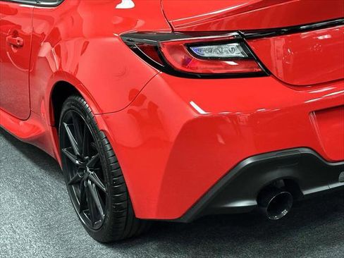 Certified 2025 Toyota GR86 Premium image 16