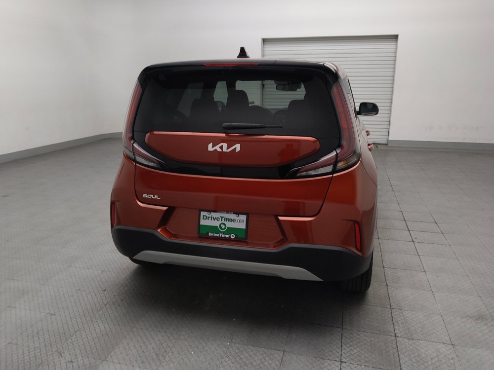 Used 2023 Kia Soul LX w/ LX Technology Package FWD image 7