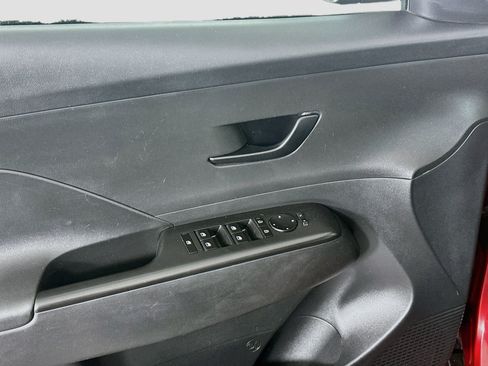 Used 2025 Hyundai Kona SEL FWD image 15