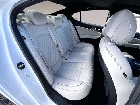 Used 2025 Genesis G70 3.3T Advanced w/ Sport Prestige Package image 27