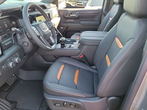 New 2026 GMC Sierra 1500 AT4 w/ AT4 Premium Package AWD/4WD image 9