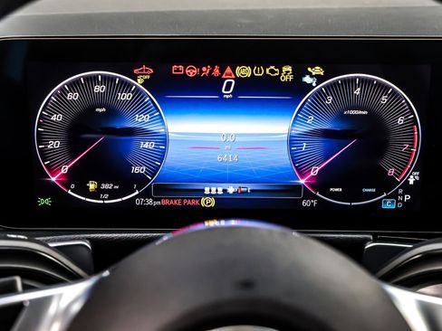 Certified 2025 Mercedes-Benz GLB 250 image 21