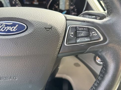 Used 2019 Ford Escape SEL AWD/4WD image 22