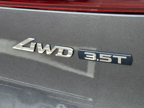 Used 2022 Genesis GV70 3.5T Sport w/ Cargo Package AWD/4WD image 6