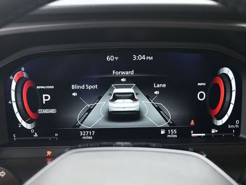 Used 2025 Nissan Rogue Platinum image 17