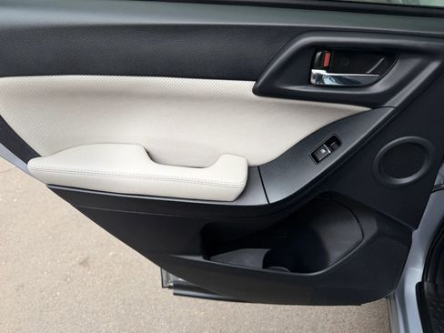 Used 2017 Subaru Forester 2.5i Limited image 17