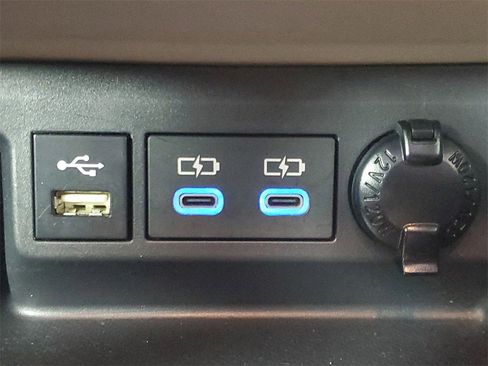 Used 2022 Toyota Highlander Limited image 20