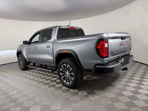 Used 2024 GMC Canyon Denali AWD/4WD image 10