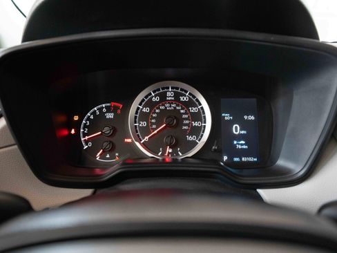 Used 2022 Toyota Corolla Cross L FWD image 16
